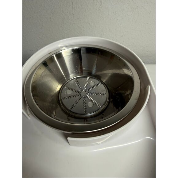 Taylor Juice Extractor - Picture 6 of 10